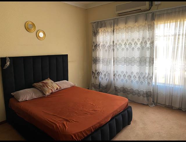 3 BEDROOM FREEHOLD FOR SALE IN PRIMROSE